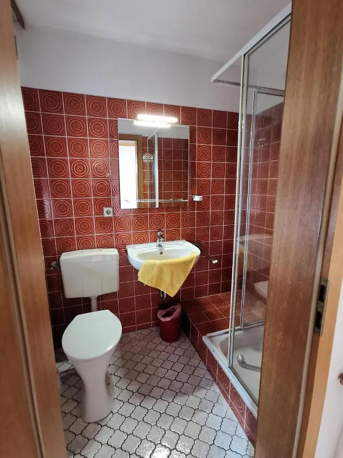 Hotel Garni Austermayer Traunreut Guest house